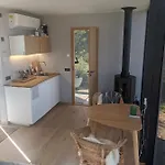Seaside Getaway In Oeoed Mirror House With Sauna