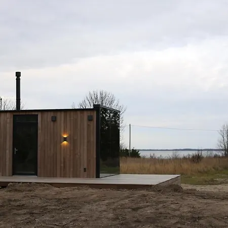Seaside Getaway In Oeoed Mirror House With Sauna Vihterpalu