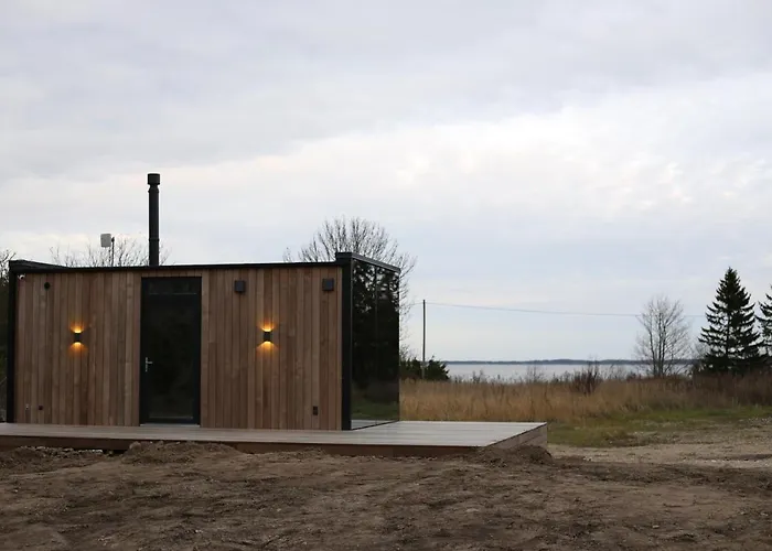 Seaside Getaway In Oeoed Mirror House With Sauna Vihterpalu