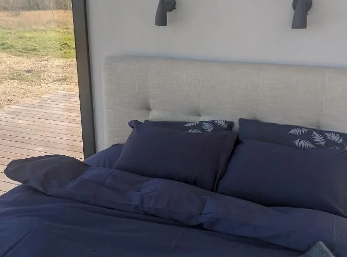 Seaside Getaway In Oeoed Mirror House With Sauna Σπίτι διακοπών Vihterpalu